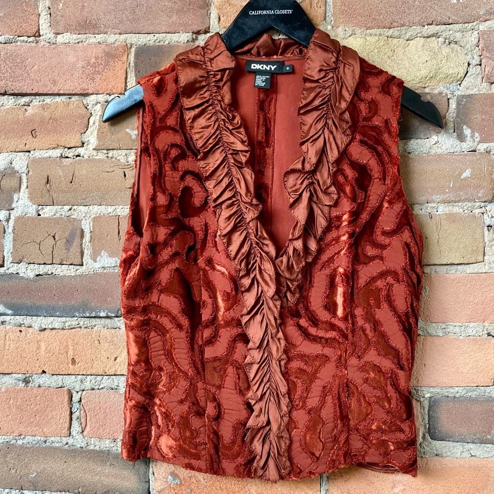 Vintage DKNY Sleeveless Ruffled V-Neck Dress Top. Size: 6